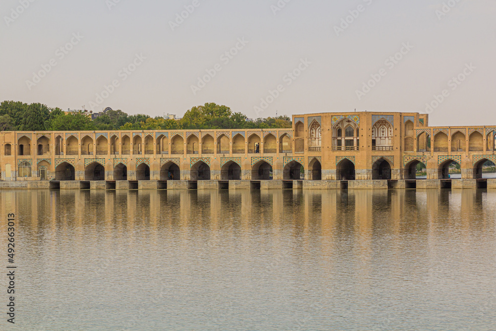 Fototapeta premium Khaju bridge in Isfahan, Iran