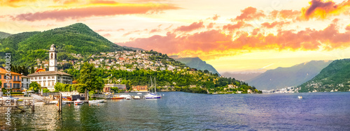 Blick auf Cernobbio am Come...