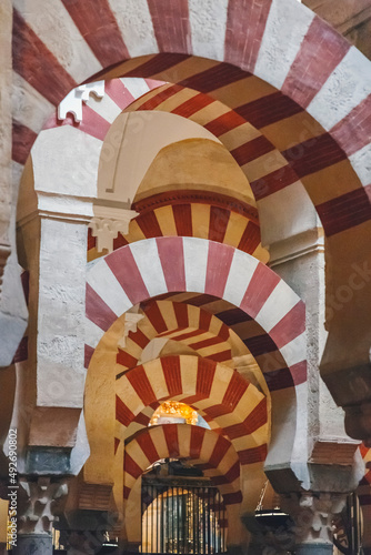 Interior view and decorativ...