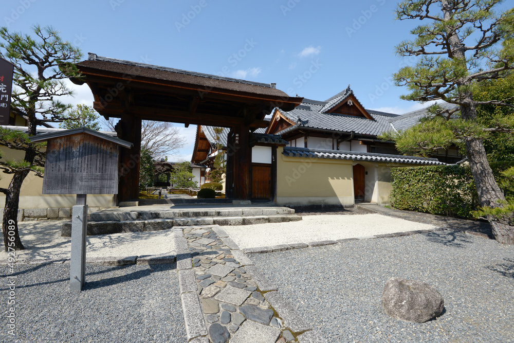 大徳寺　興臨院　表門　京都市北区