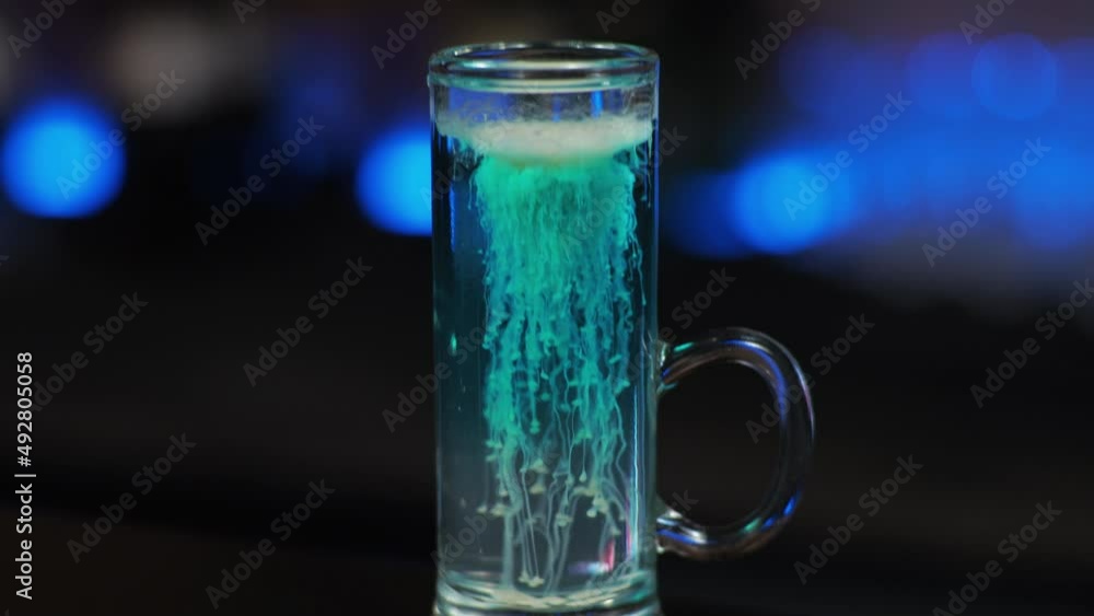 Alcoholic shot Medusa Overview camera flight around the drink Stock ビデオ