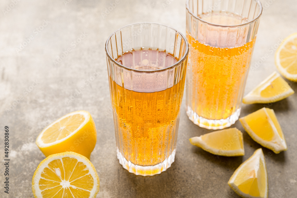 Summer refreshing carbonated drink. Drinks with sparkling mineral water Summer refreshing carbonated drink. Drinks with sparkling mineral water