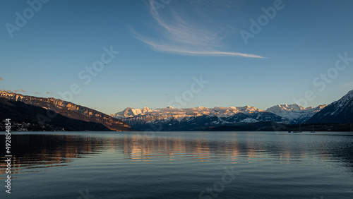 Thunersee im Abendlicht