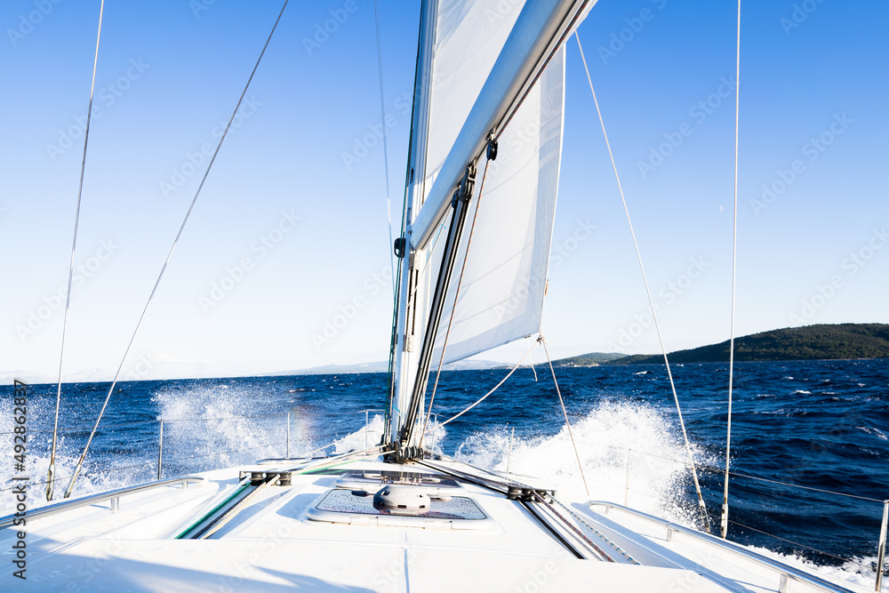 Fototapeta premium Sailboat on tour