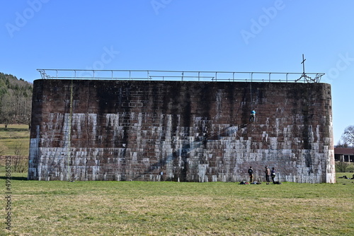 Alter Brückenpfeiler als Bauwerk der Strecke 46 bei Gräfendorf, unvollendetes Autobahnteilstück, Reichsautobahn Deutschland photo