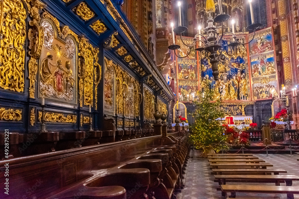 Interior of the amazing St. Mary Basilica of Krakow, Poland