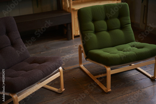 和モダンな一人がけソファ