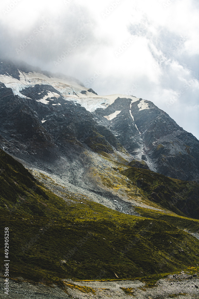 Mountain scenery in New Zealand