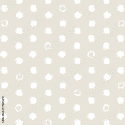 手書き風の水玉　正方形フレーム（アイボリー・ホワイト）