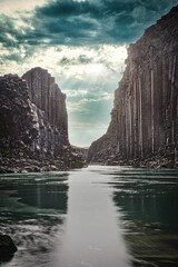 Ingelijste posters Grijs Stuðlagil Canyon basaltzuilen IJsland  © Athanasios