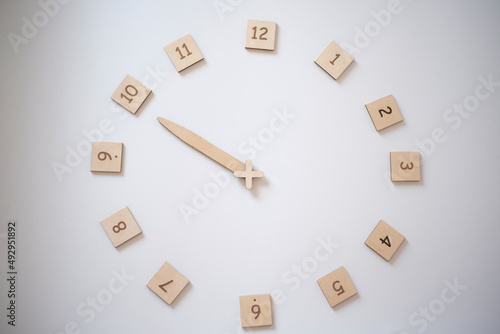 Wooden numbers, square, block, symbol, clock, time to bed, 10 pm, 10 am, time to work