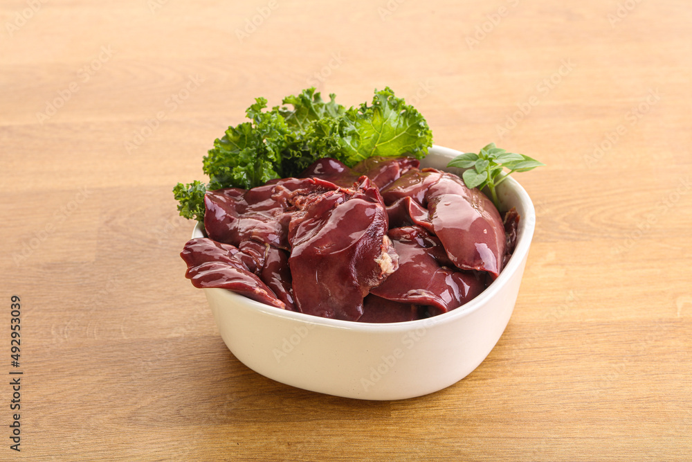 Raw chicken liver in the bowl