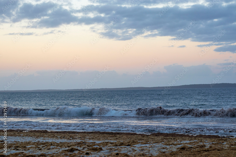 Fototapeta premium waves on the beach
