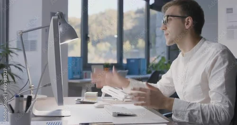 Office worker having problems with his computer