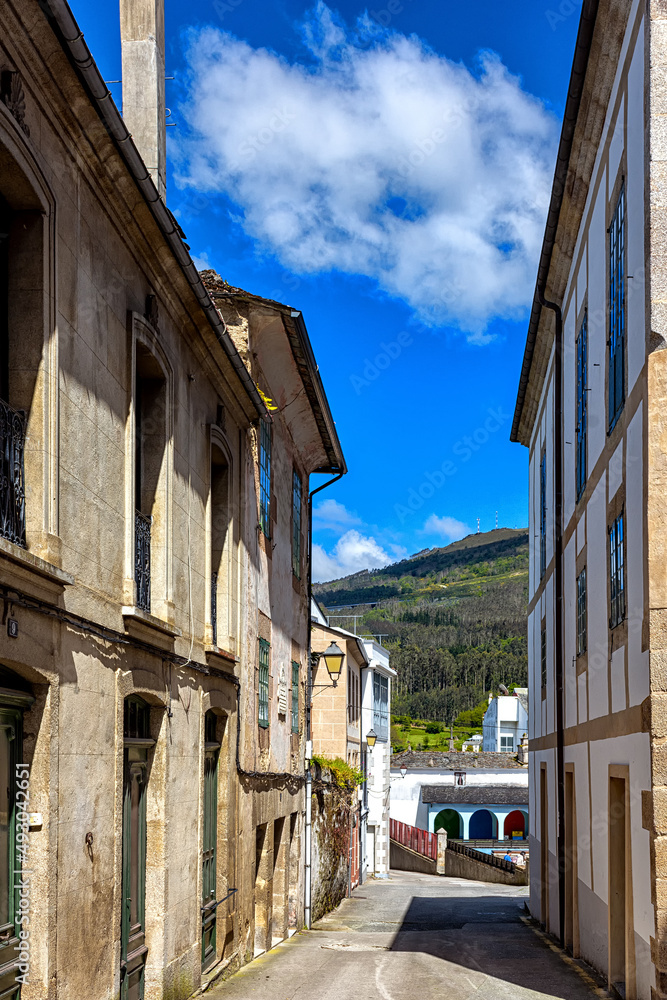 Calles y casas de la ciudad de Mondoñedo, Lugo, Galicia, España