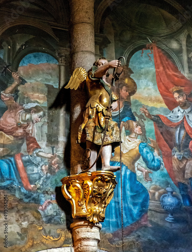 Detalles y retablo de la Capilla Mayor de la Catedral de Mondoñedo, Lugo, España photo