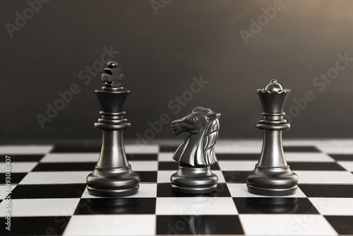 Brainstorming business strategy chess board game. business leader concept.