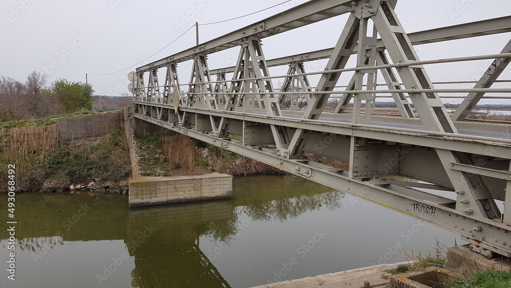 Fototapeta premium Vauvert (Gard)