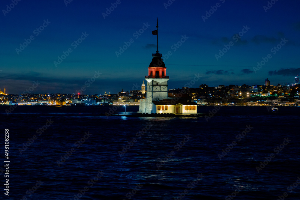 Maiden's Tower or Kiz Kulesi in Istanbul at night