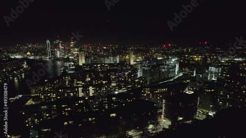 Wallpaper Mural Nine Elms and Kennington, Wandsworth, Lambeth, London, England Torontodigital.ca