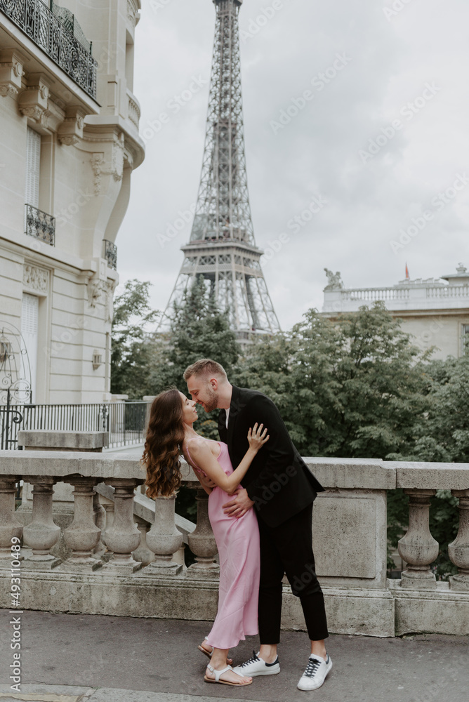 Romantic couple in Paris, having a date at fall