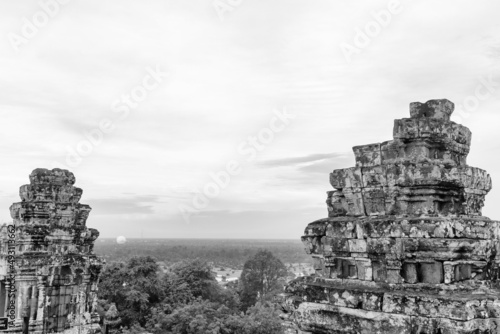 Angkor wat Forest View photo