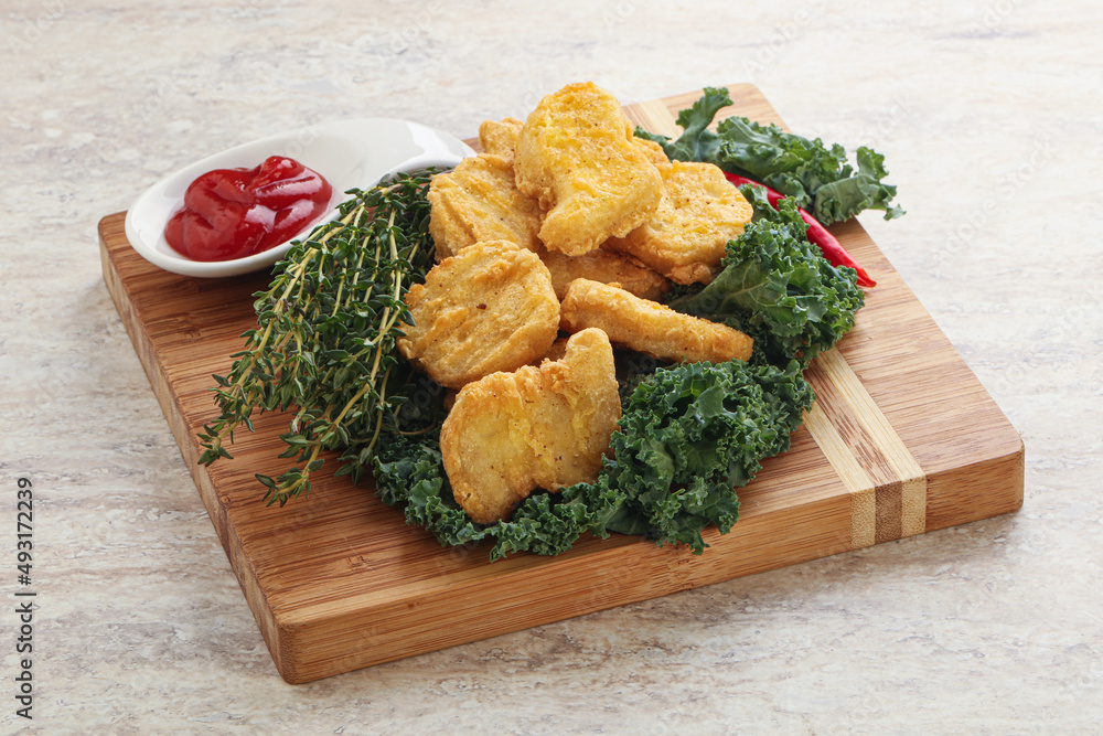 Crispy chicken nuggets with tomato ketchup Crispy chicken nuggets with tomato ketchup