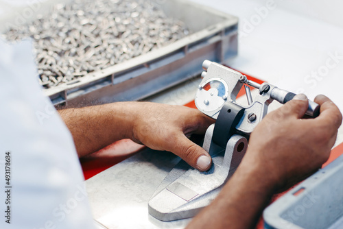 Measurement quality control with digital caliper