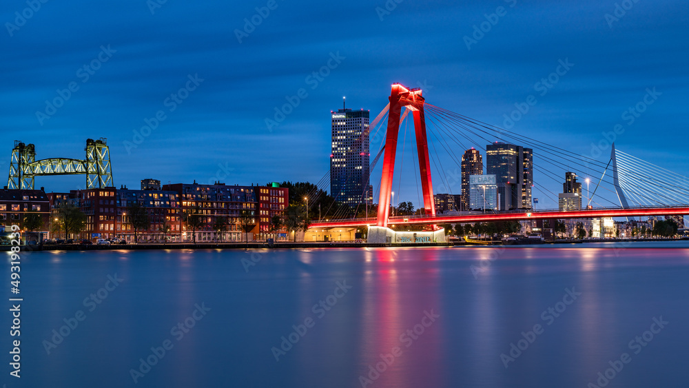 city skyline Rotterdam with the Willemsbridge, Rotterdam, The Netherlands - obrazy, fototapety, plakaty 