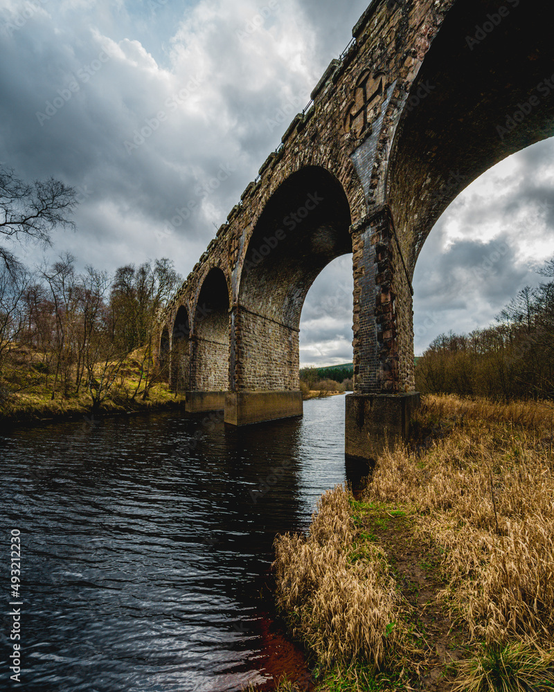Fototapeta premium Bridge over Scottish River