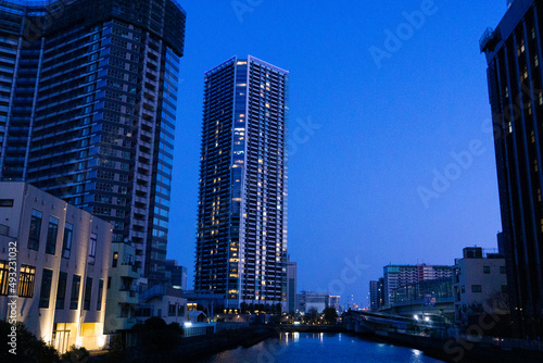Night view of high-rise condominiums in Tokyo, Japan_b_05