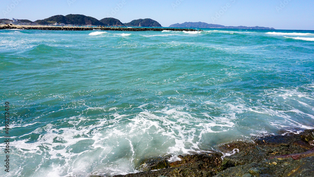 福岡の荒れた海と荒波