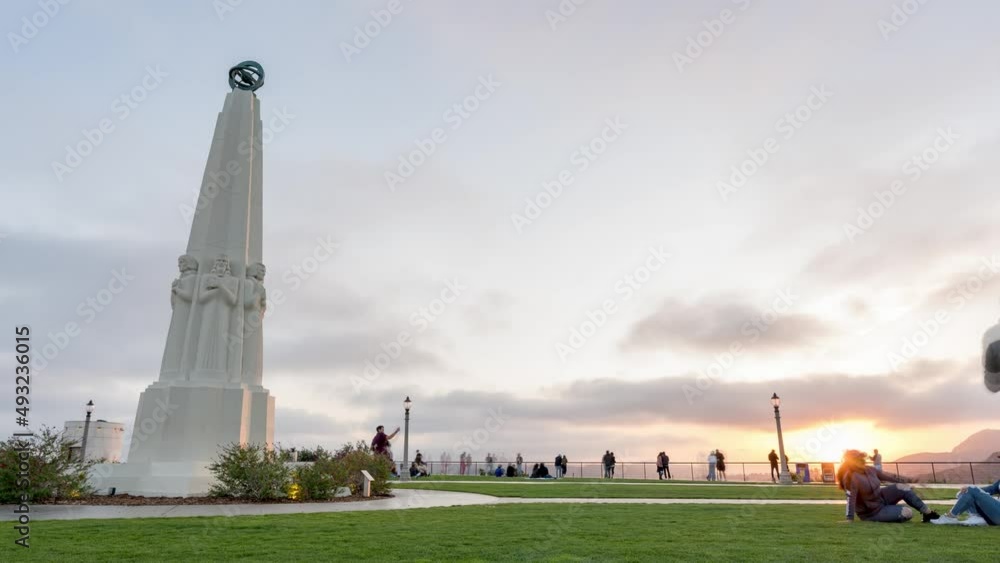 Sunset by the Griffith Observatory Park, time lapse
