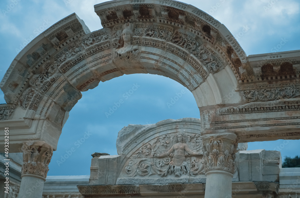 Obraz premium arch of hadrian