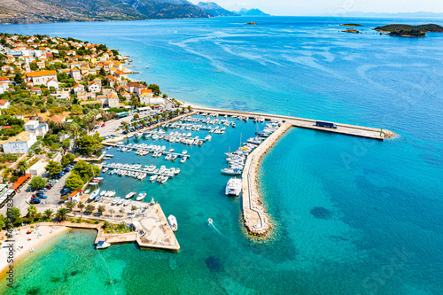 Miasteczko i port nad Adriatykiem