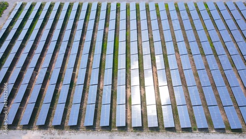 Wallpaper Mural Professional video Aerial Solar power plant and 4K aerial view. Renewable energy. Eco Power Concept Save Earth. Green tech. Torontodigital.ca