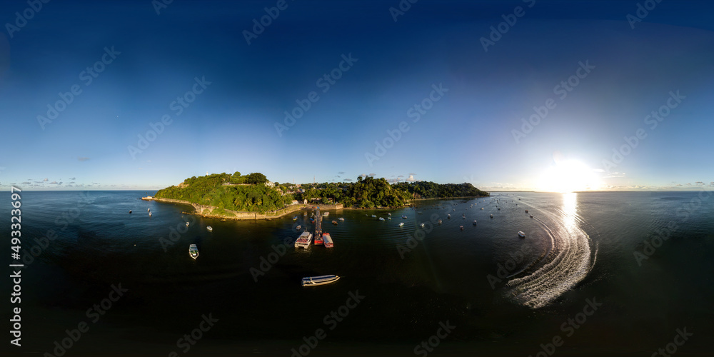 Foto Stock Imagem panorâmica de 360 graus de Morro de São Paulo, Ilha de  Tinharé, Cairu, Bahia, Brasil | Adobe Stock