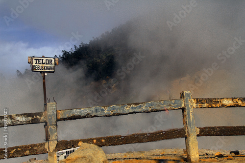 In Sikidang Crater, Dieng Plateau, there is a sign that reads 