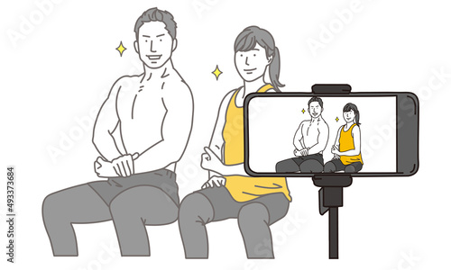 トレーニングを配信するアジア人の男女