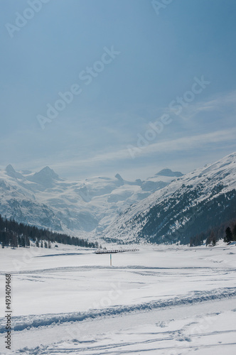 Val Roseg, Piz Roseg, Ova da Roseg, Rosegbach, Piz Sella, Piz Glüschaint, Sellagletscher, Winterwanderweg, Langlaufloipe, Berninagruppe, Oberengadin, Alpen, Winter, Wintersport, Graubünden, Schweiz 