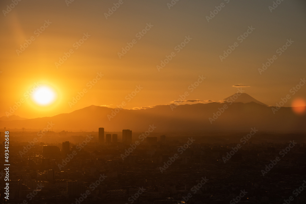 Naklejka premium 夕日と富士山