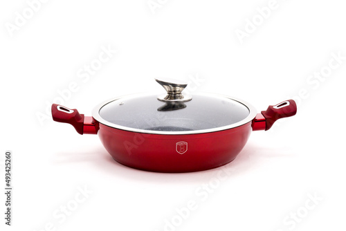 Red frying pan. Heat resistant glass. Aluminium case. Tempered glass cover. Frying pan.