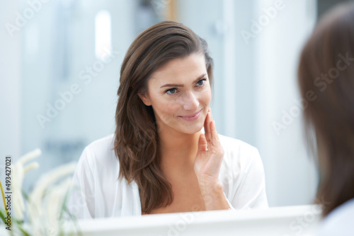 Free Download Young nice brunette woman in the bathroom - GFXLoad