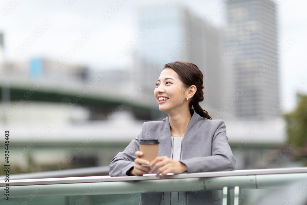 笑顔のビジネス女性 笑顔のビジネス女性