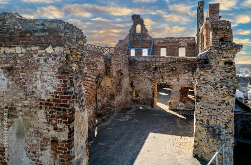 miasto Ujazd w województwie Opolskim w Polsce, panorama z lotu ptaka z ruinam...