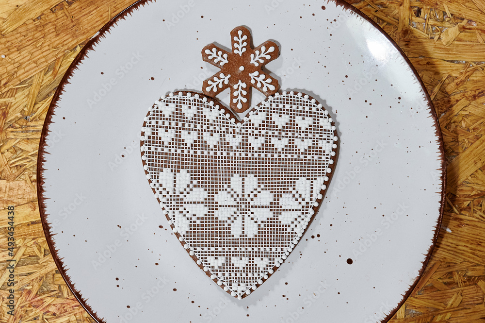 workshops on creating and decorating artistic gingerbread icing