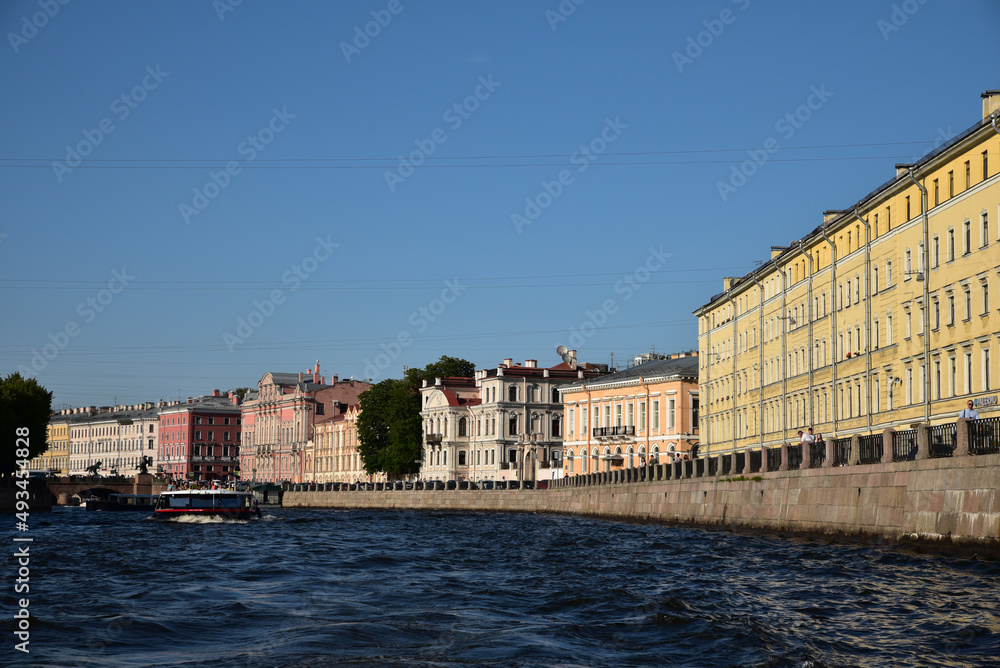 Quais de la Neva à Saint-Pétersbourg. Russie Quais de la Neva à Saint-Pétersbourg. Russie