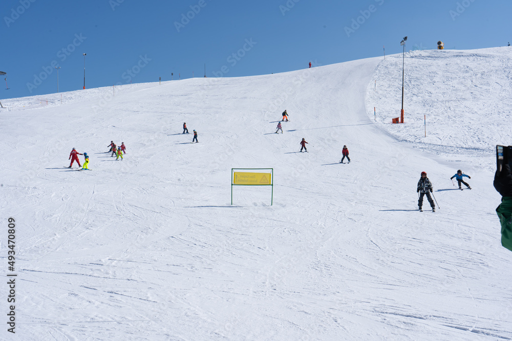 Stoos is a car-free leisure, sports and vacation resort with a fully comprehensive infrastructure and extremely varied offers for winter sports enthusiasts of all kinds. Schwyz, Muotatal, Morschach.