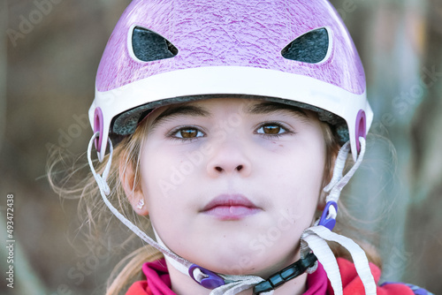 The importance of the helmet when cycling/L'importance du casque quand on fait du vélo