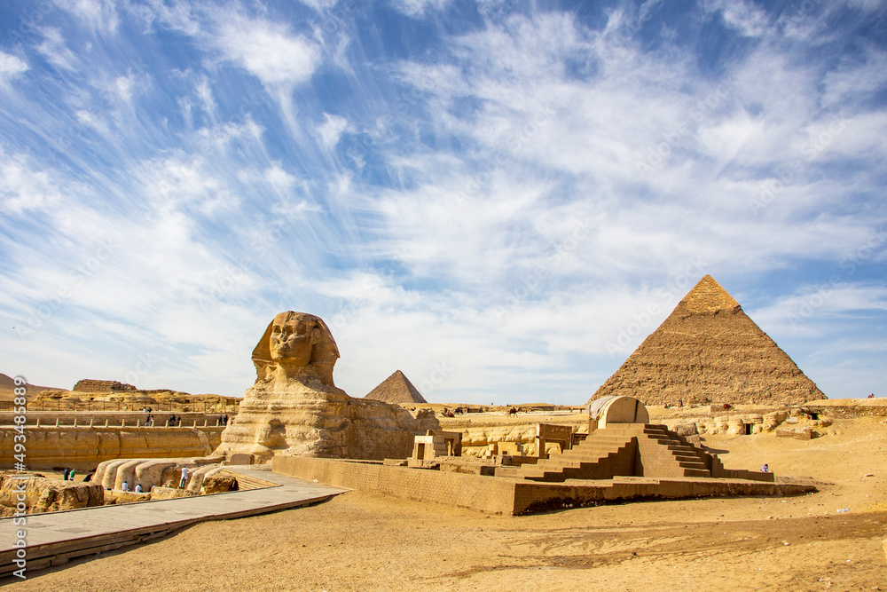Sphinx and Pyramid Khafre, Giza, Cairo, Egypt